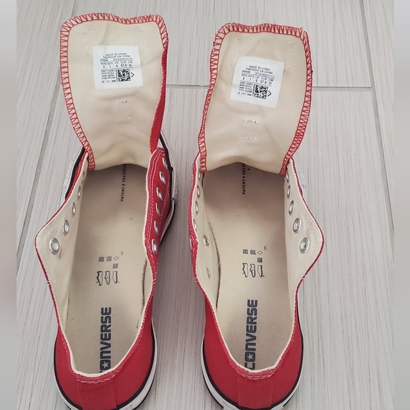 Converse All Star Chuck Taylor Red Low Top Women's Size 7 - Picture 3 of 4